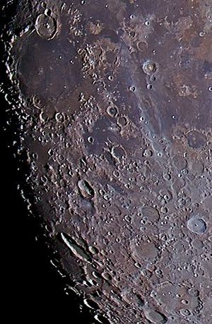 Billede med detaljer af månens overflade