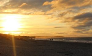 Vintersolnedgang ved havet