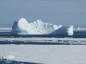 Uregelmæssigt isbjerg