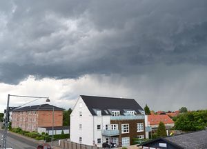 Undersiden af bygen set fra Valby