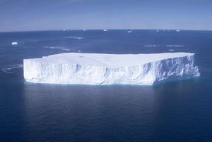 Taffelformet isbjerg