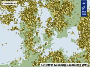 Lynkort søndag den 27. juli 2014.