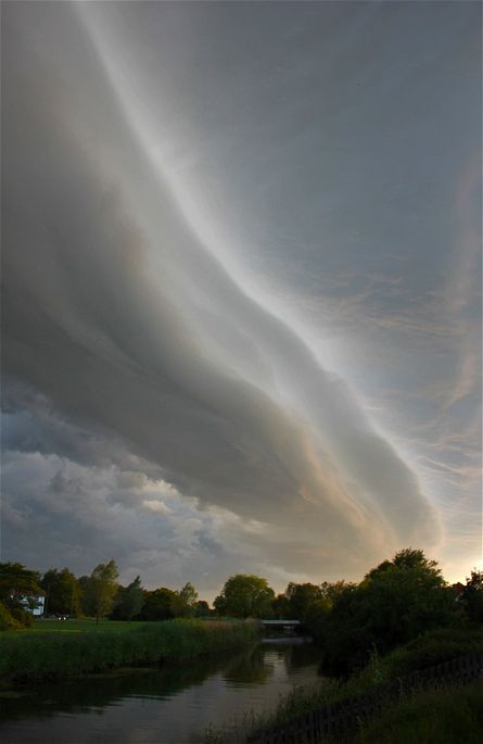 Gustfronten ved Grenaa. Foto Michael Snedker.