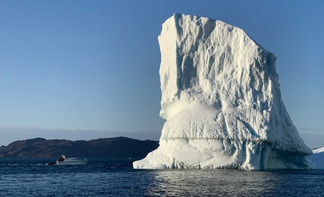 Isbjerg i Nuuk fjorden