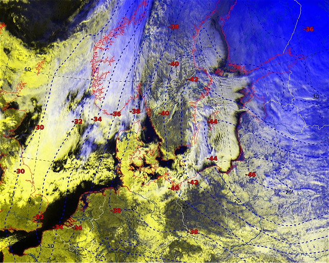 Satellitbillede fra torsdag den 2. februar 2012 kl. 14 overlagt med temperaturen i lidt over 5 km højde (røde tal)