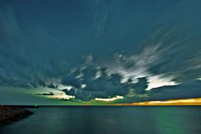Nattehimlen med Karlsvognen over Østersøen