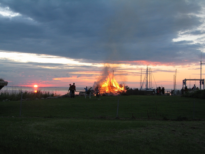 Sankthansbål på Langø ved Nakskov
